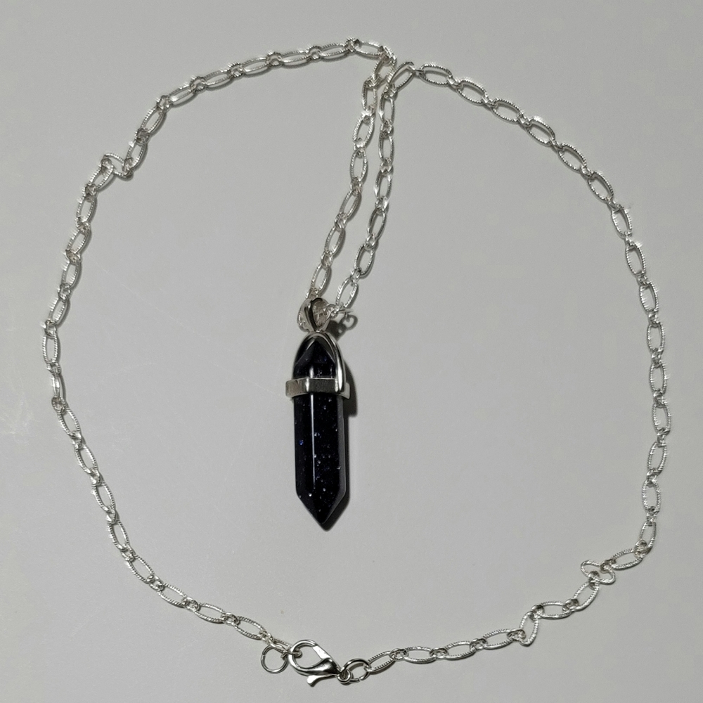 Amulate Necklace